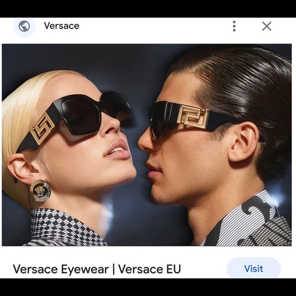 VERSACE STUNNING BLACK SQUARE FRAME SUNGLASSES WITH DRAMATIC GOLD GRECA LOGO - Picture 3 of 16